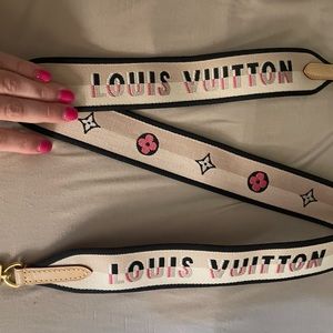 Louis Vuitton speedy 20 guitar strap only